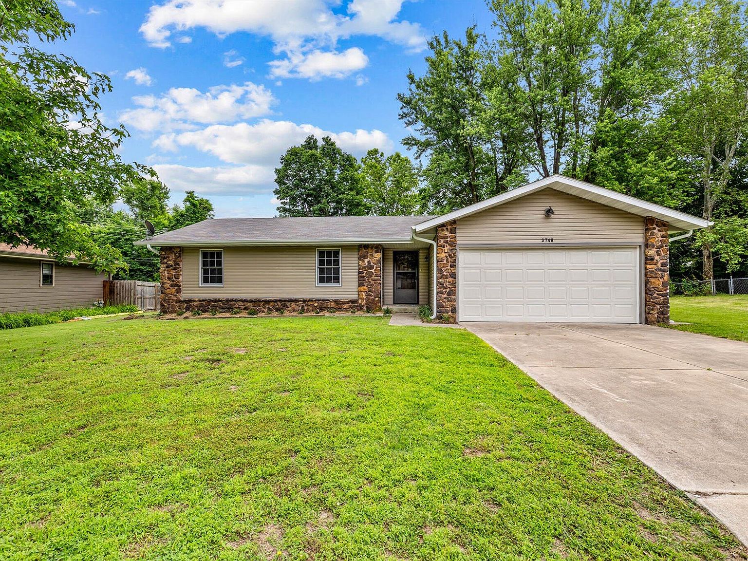 3748 S Hillcrest Avenue, Springfield, MO 65807 | Zillow