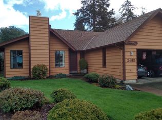 2615 Pine St, North Bend, OR 97459