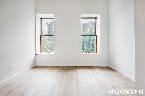 Rented by Nooklyn NYC LLC | media 64