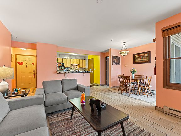 4th image of 1384 Cunat Ct APT 1B