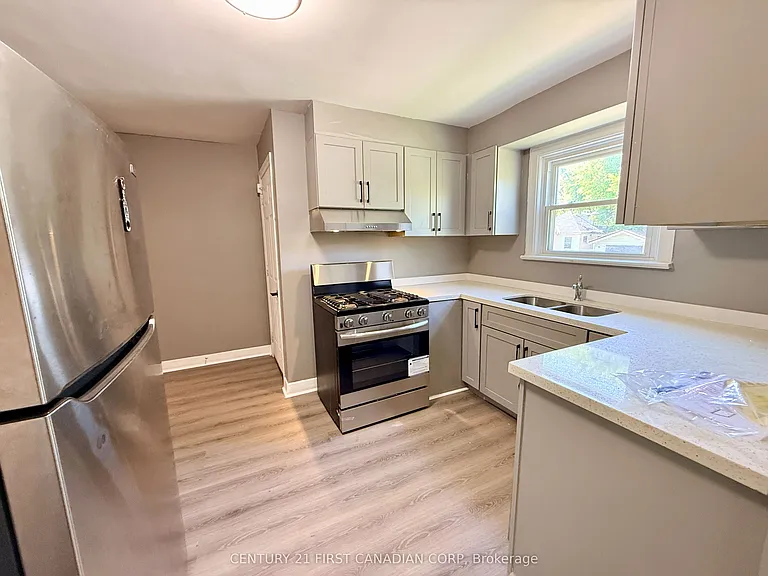 363 Ashland Ave #1 — Photo 8