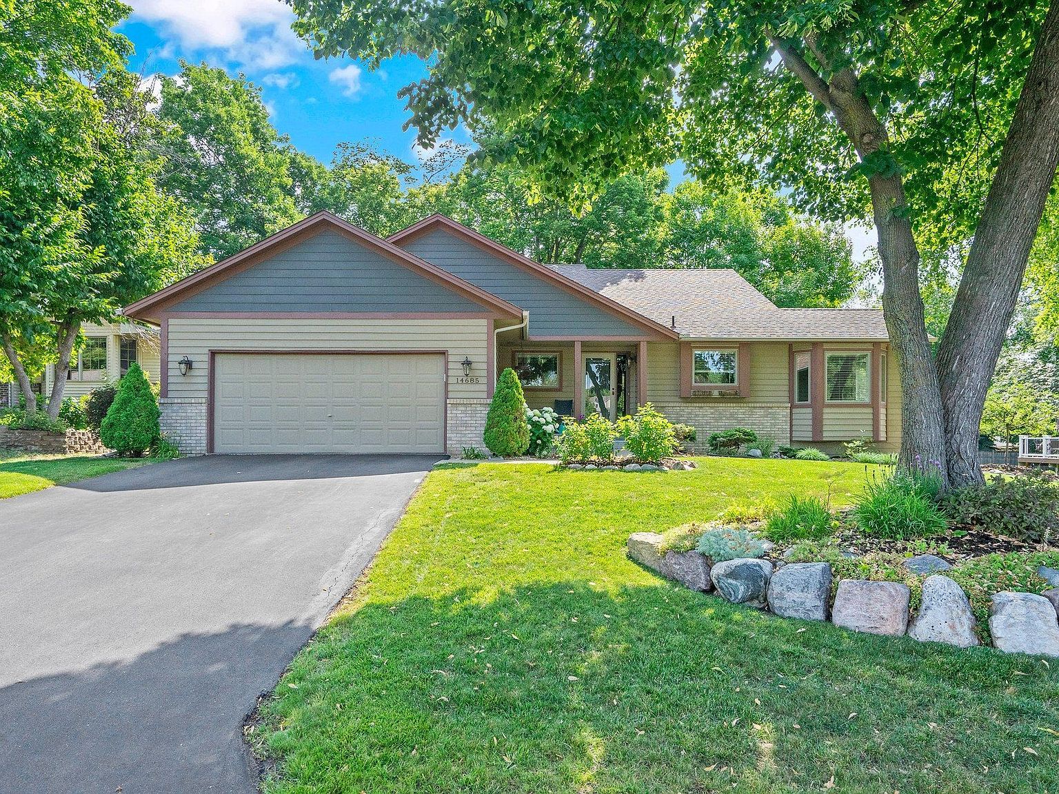 14685 Meadowood Dr, Savage, MN 55378 Zillow