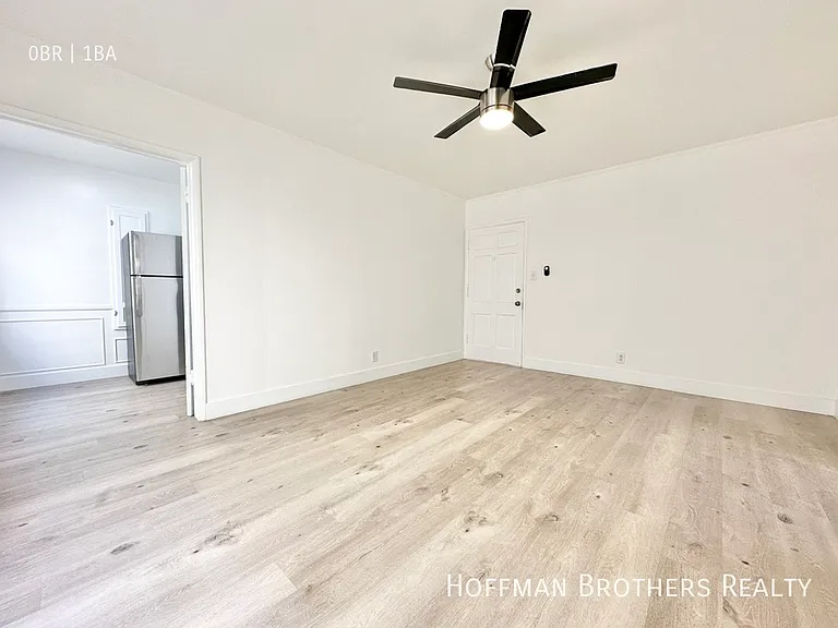 1024 Menlo Ave #5 — Photo 5