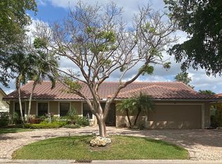 303 NW 105th Ter, Pompano Beach, FL 33071