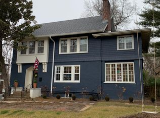 217 Spencer Rd, Saint Louis, MO 63119