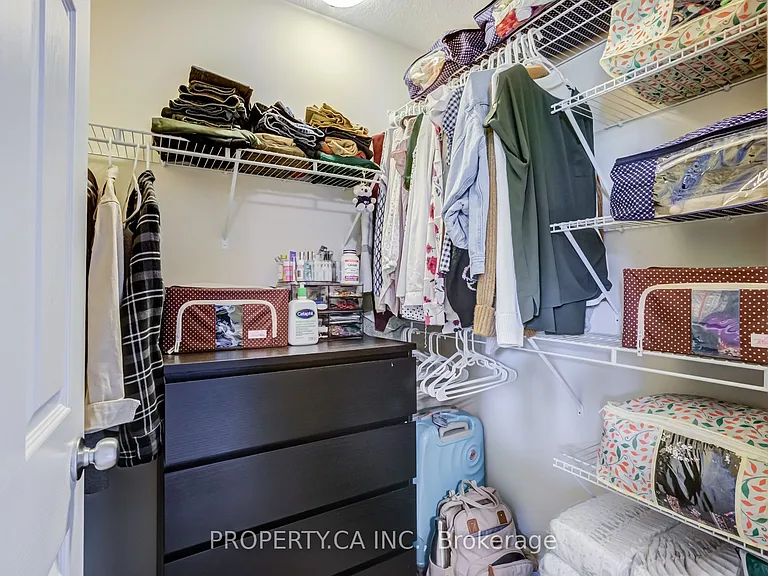 14 Amos Dr #2 — Photo 28