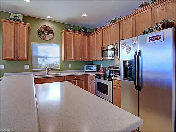 5th image of 21639 Belvedere Ln