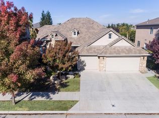 1131 Prescott Ave, Clovis, CA
