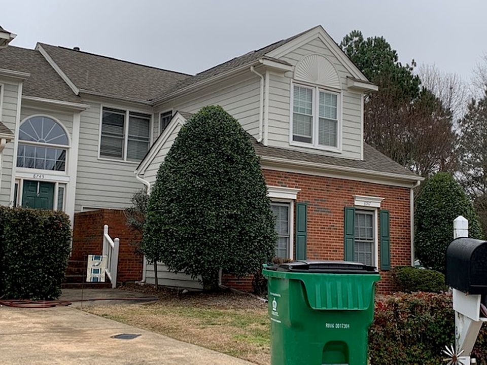 2nd image of 8747 Fox Chase Ln
