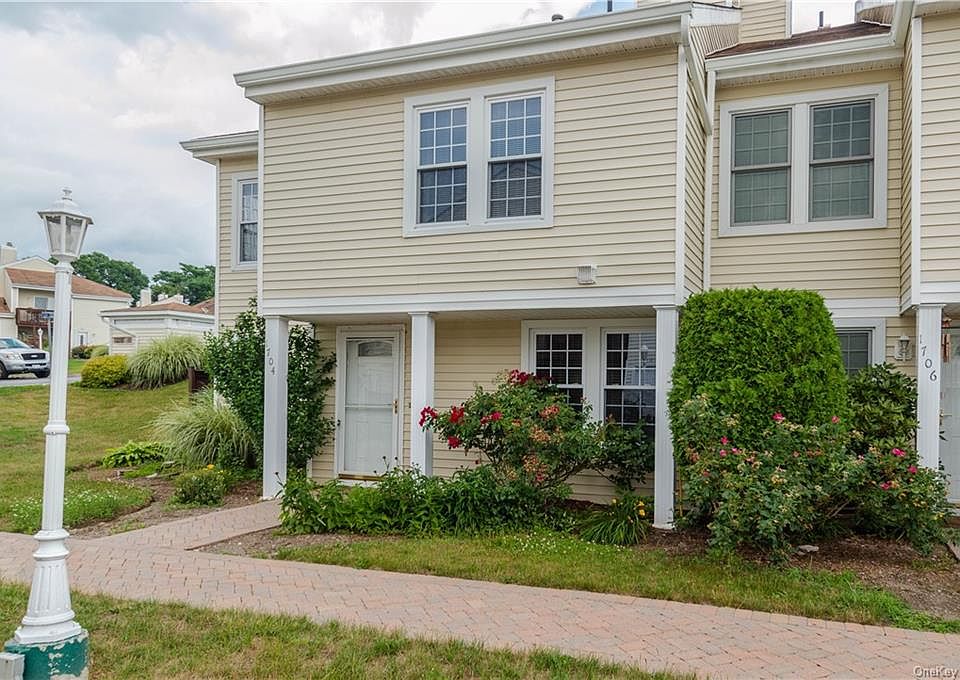 1st image of 1704 Whispering Hills Dr