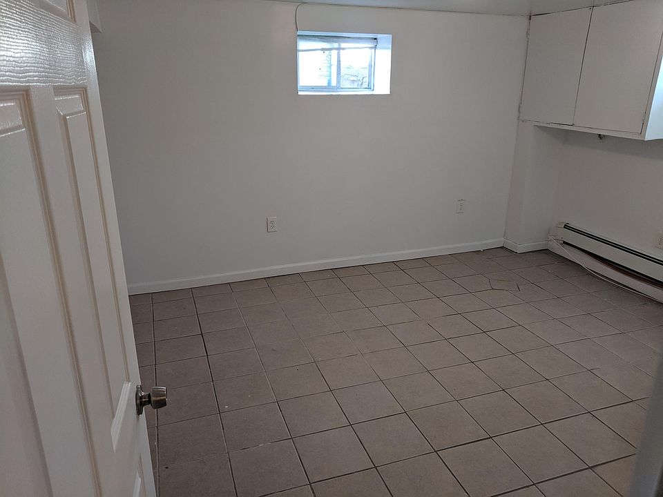 2nd image of 3047 Zulette Ave
