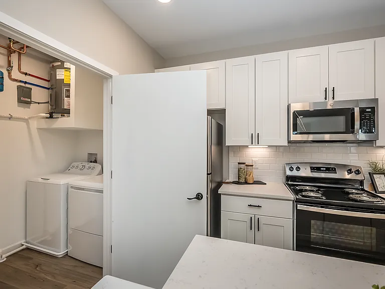 10809 Olive Blvd #304 — Photo 9