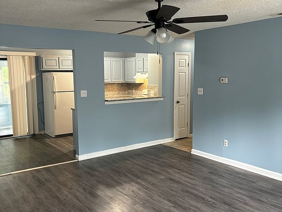 3rd image of 1252 Britain Dr