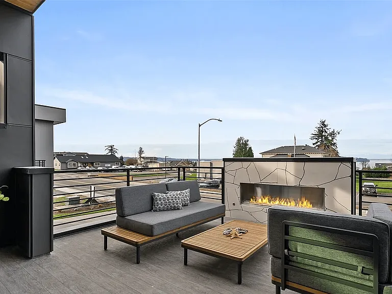 1422 Sequalish St — Photo 16
