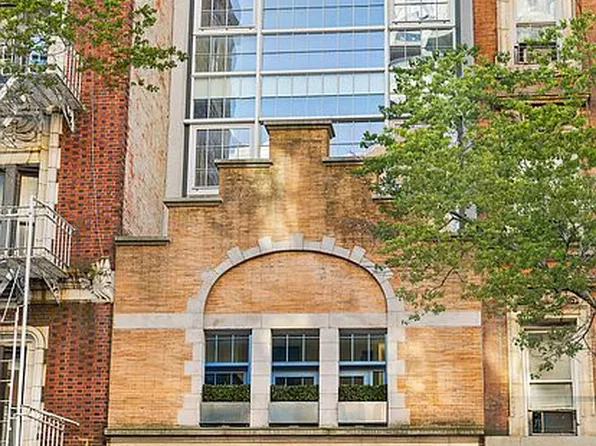 150 E 22nd St, New York, NY 10010