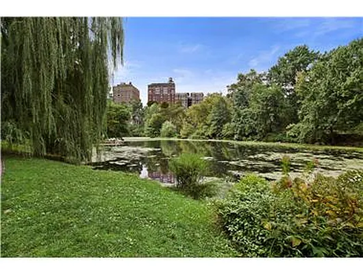 Sold by Douglas Elliman | media 20