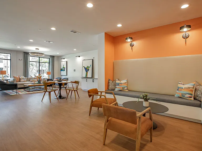 Leasing Center