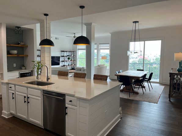 145 Pier View St Unit 405