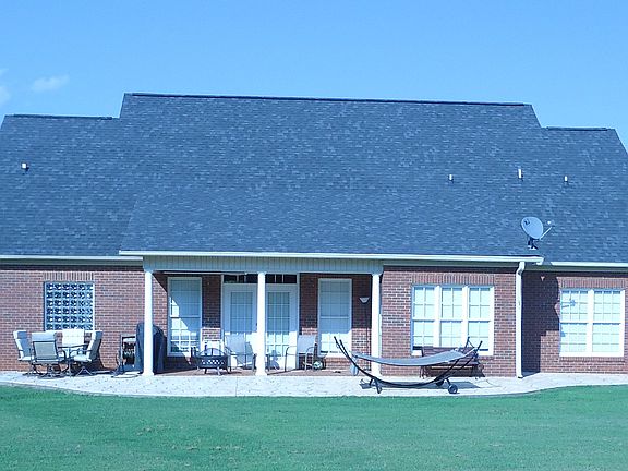 3rd image of 208 Autumn Glen Dr
