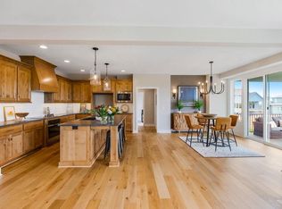 17917 Manor St, Overland Park, KS 66085