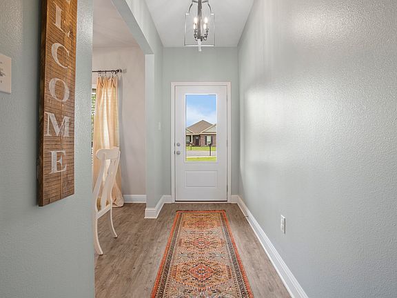 5th image of 6822 Sweetclover Dr
