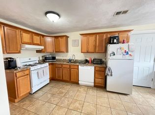 739 Broadway #3, Somerville, MA 02144