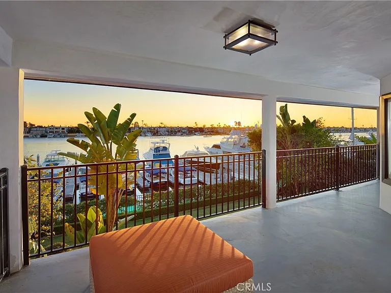 2572 Bayshore Dr — Photo 39