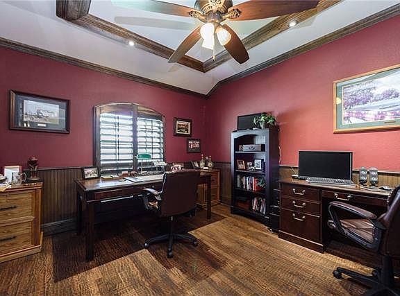 3rd image of 1809 Marseilles Ln