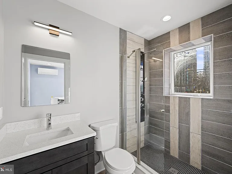 4535 Avondale St #1 — Photo 11