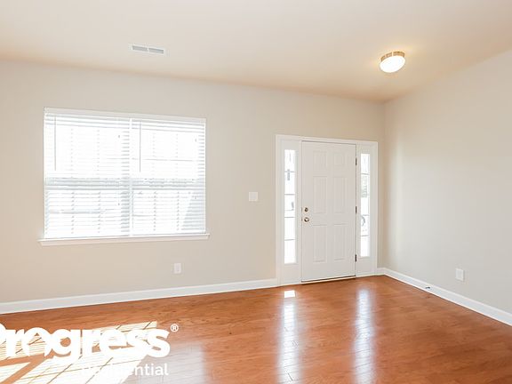2nd image of 4506 Clymer Ct