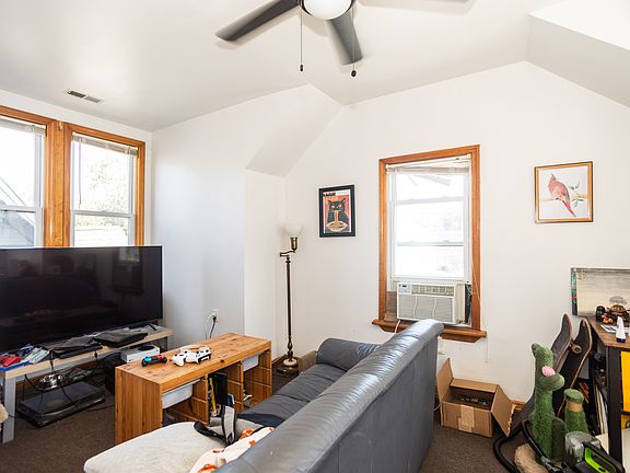 2nd image of 2906 W McLean Ave #3