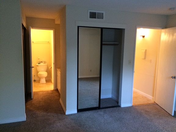 5th image of 351 Del Verde Cir APT 3