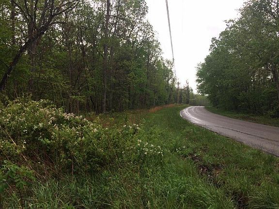 5th image of Breckenridge Dr