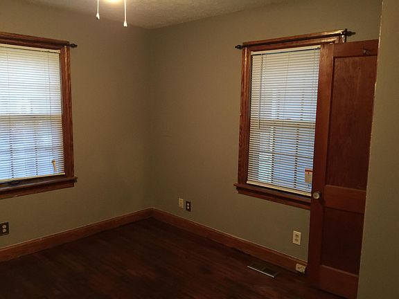 5th image of 2351 Alexander Ave