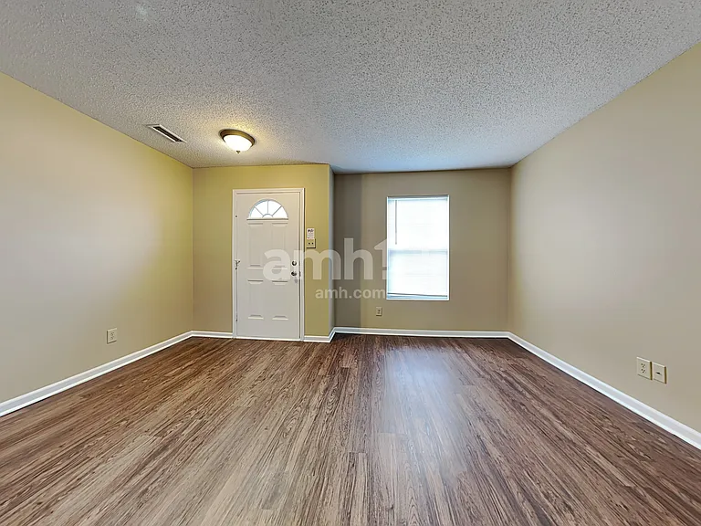 786 Hickory Pine Dr — Photo 7