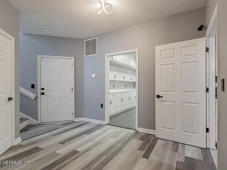 1770 Victoria Chase Ct — Photo 86