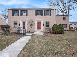 1970 Graefield Rd, Birmingham, MI 48009