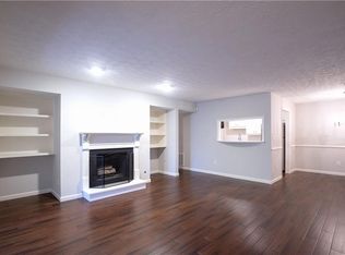 305 Dunbar Dr, Atlanta, GA 30338