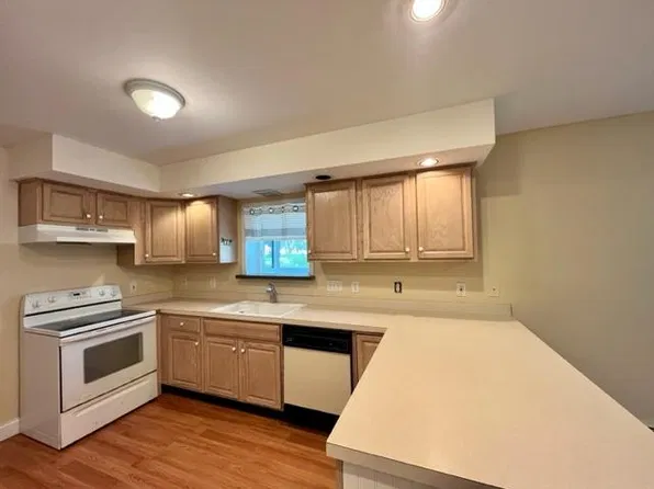 36 Sunset Ave #1, Trumbull, CT 06611