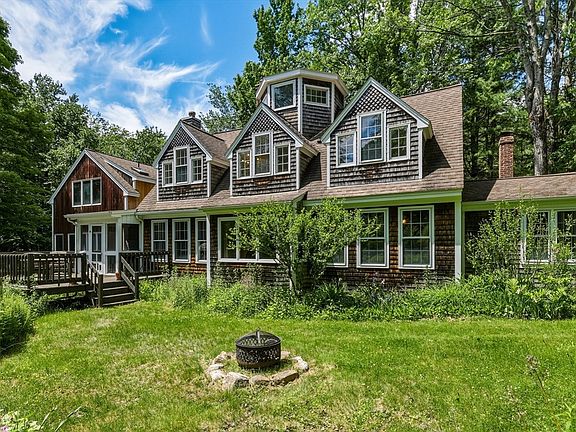 2nd image of 7 Sundown Dr
