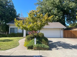 360 Sycamore Ct, Vacaville, CA 95688