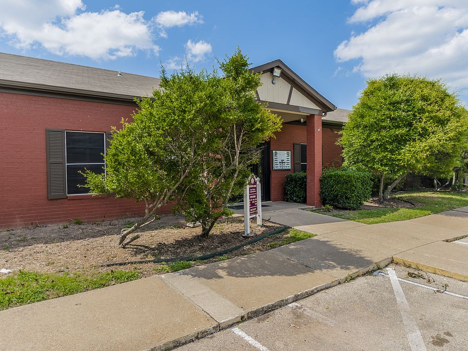 1st image of 1800 Primrose Dr #124D