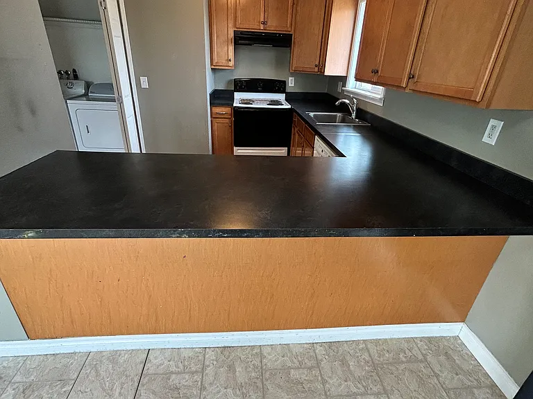 Bar style counter in Dinning area