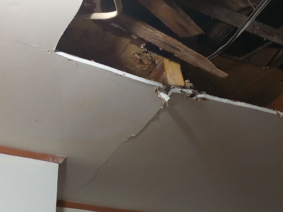 2nd image of 7 W Conron Ave