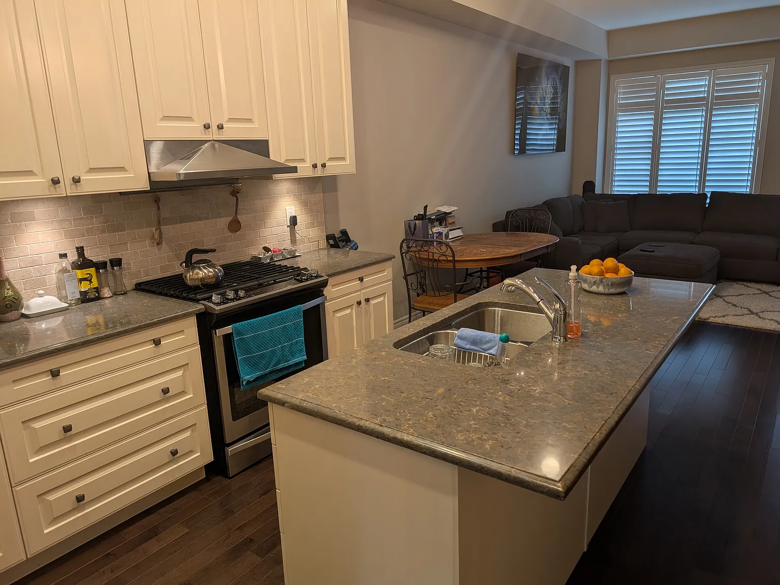4 bed, 2186 sqft, $3,800 — Photo 1