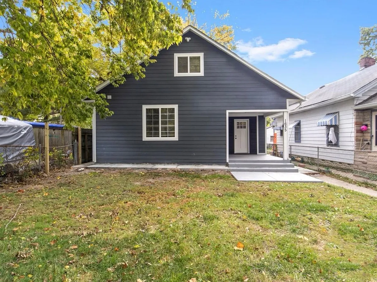 Unit Photo - 1635 Cruft St