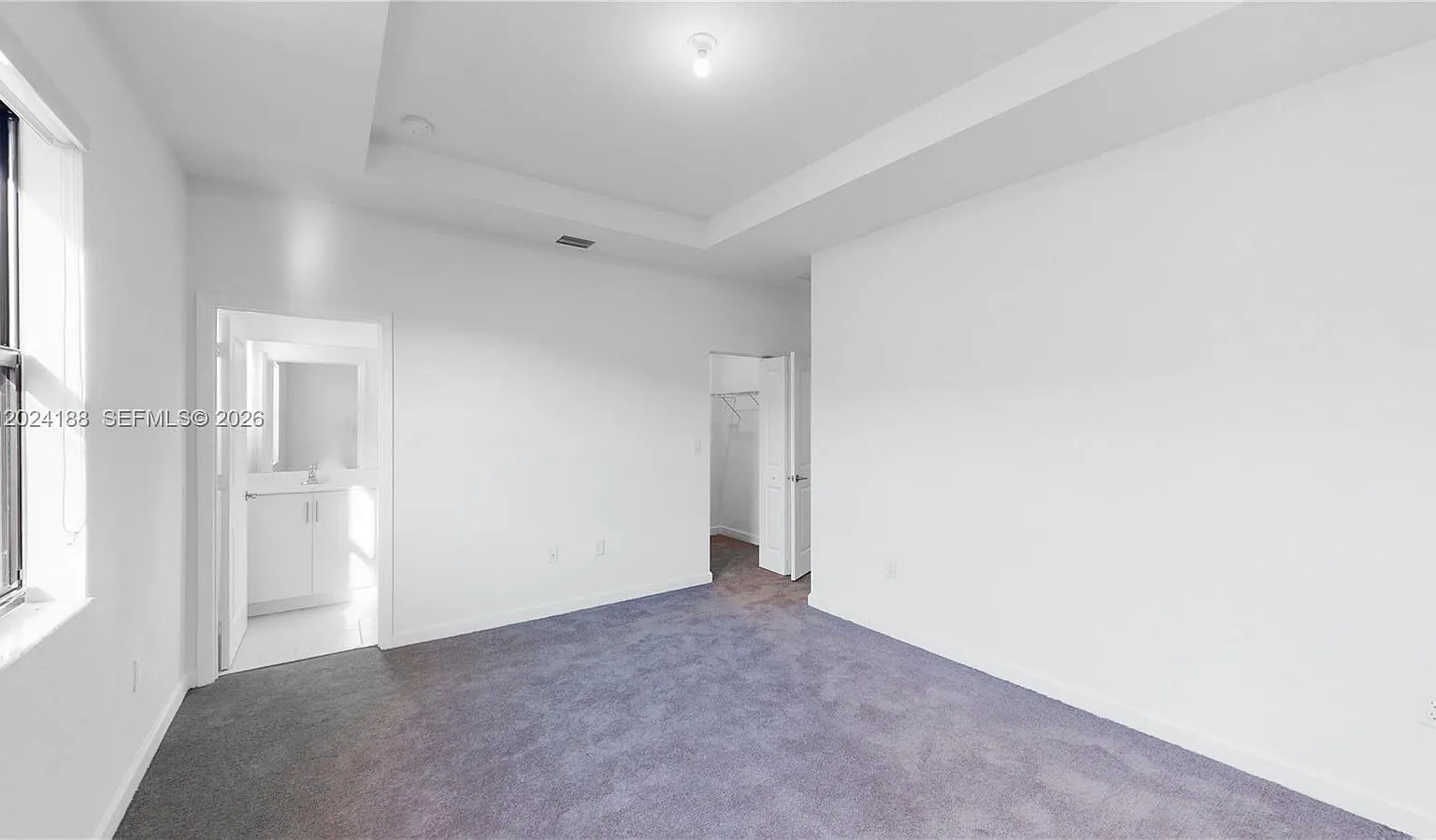 3 bed, 2.5 bath, 1660 sqft, $2,600 — Photo 4