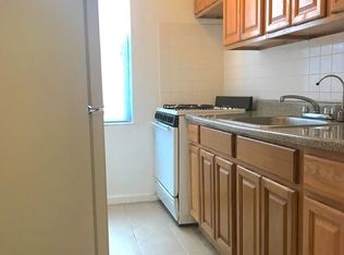 143-28 Cherry Ave APT 2E, Flushing, NY 11355