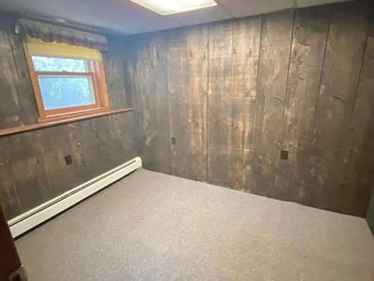 8 Greenwood Ave — Photo 31