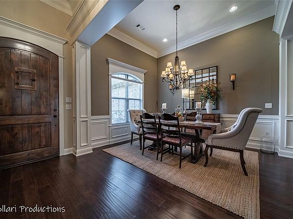 2nd image of 3905 NE Cadbury Ave